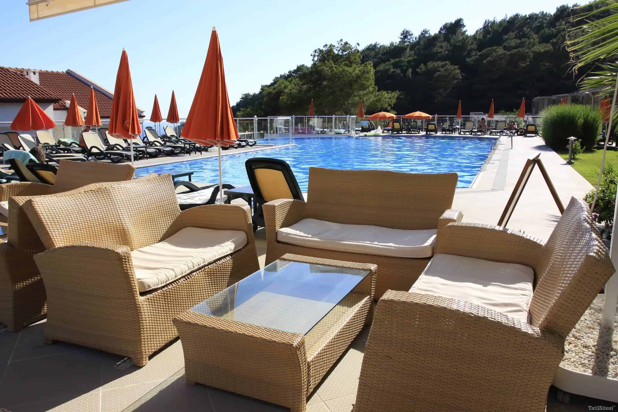 Golden Life Heights Deluxe Suites Hotel